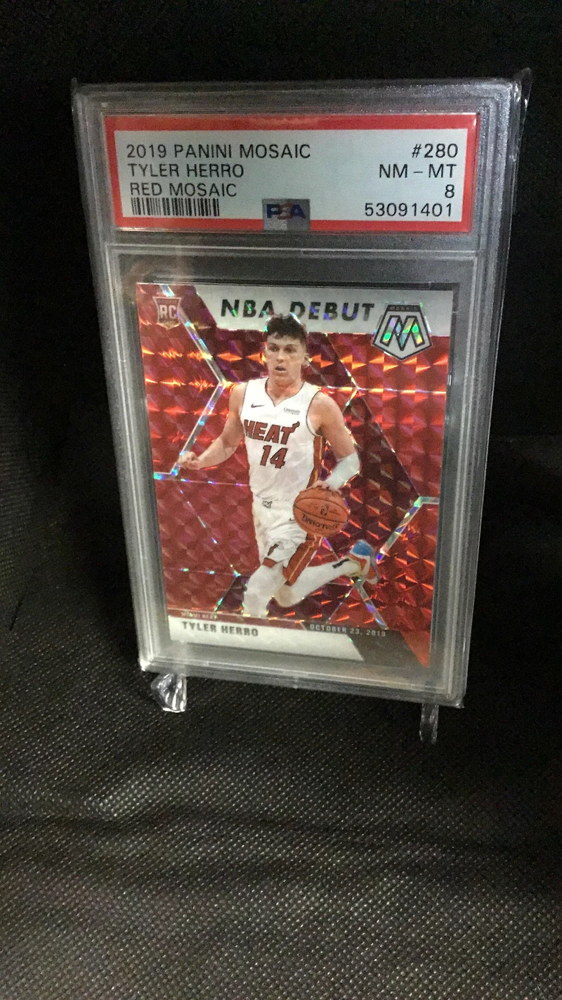 2019 Panini Mosaic 280 Tyler Herro Red Mosaic PSA 8
