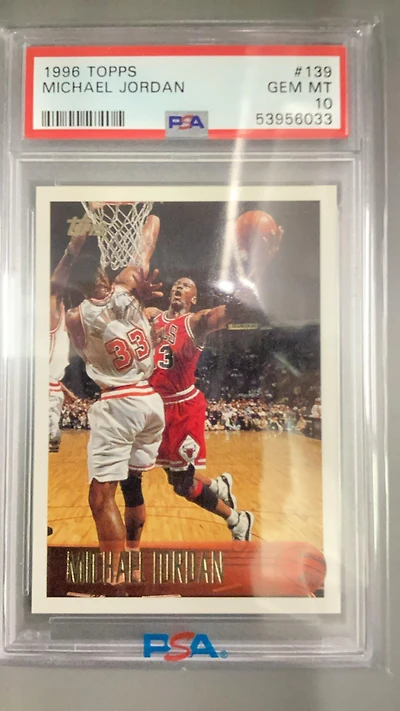1996 Topps 139 Michael Jordan PSA
