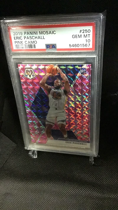 2019 Panini Mosaic 250 Eric Paschall Pink Camo PSA 10