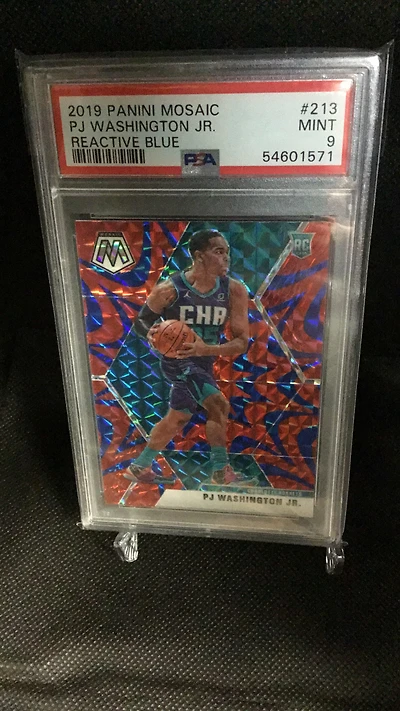 2019 Panini Mosaic 213 Pj Washington Jr. Reactive Blue PSA 9