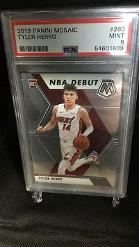 2019 Panini Mosaic 280 Tyler Herro PSA 9