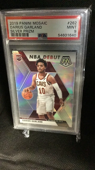 2019 Panini Mosaic 262 Darius Garland Silver Prizm PSA 9