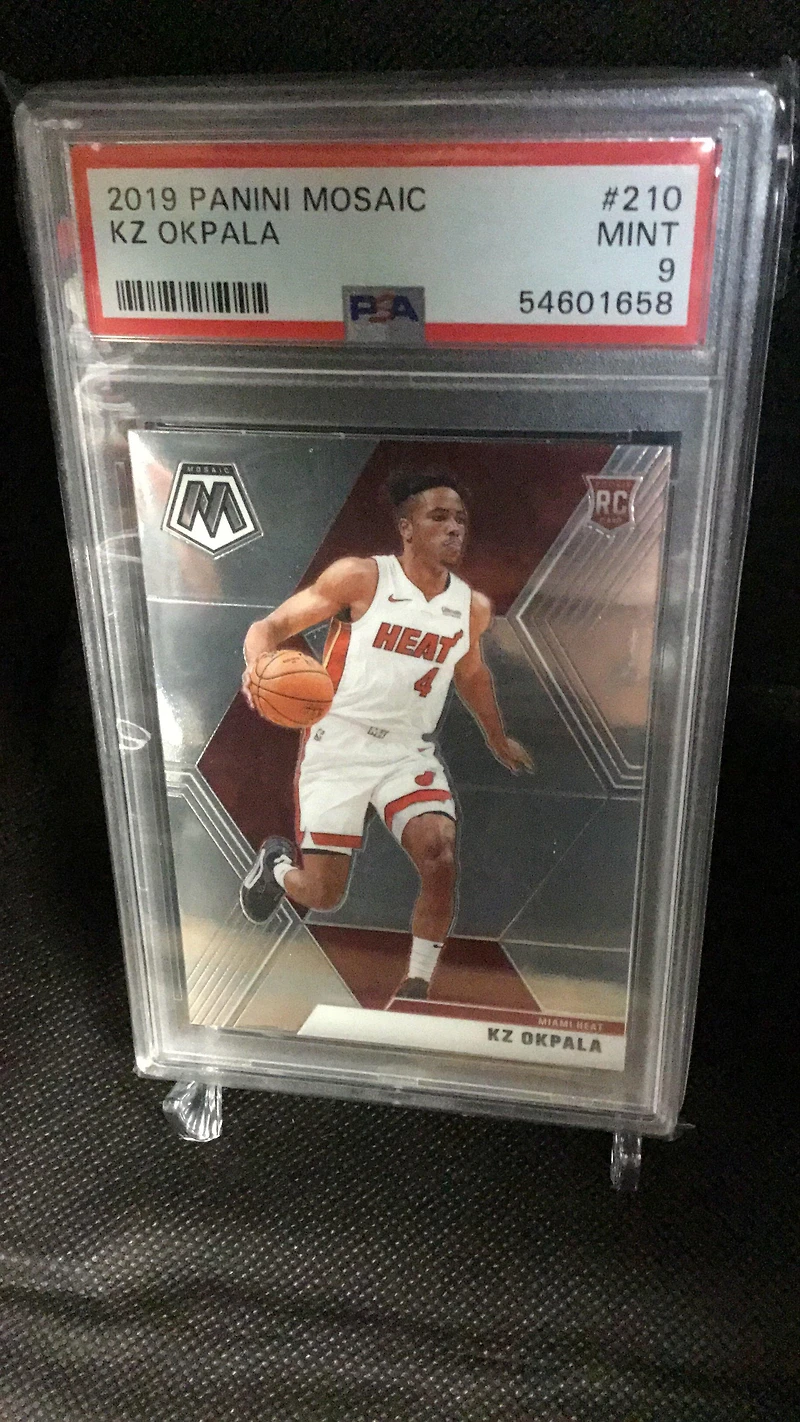 2019 Panini Mosaic 210 Kz Okpala PSA 9