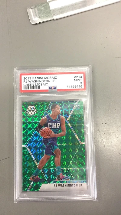 2019 Panini Mosaic 213 Pj Washington Jr. Green Mosaic PSA 9