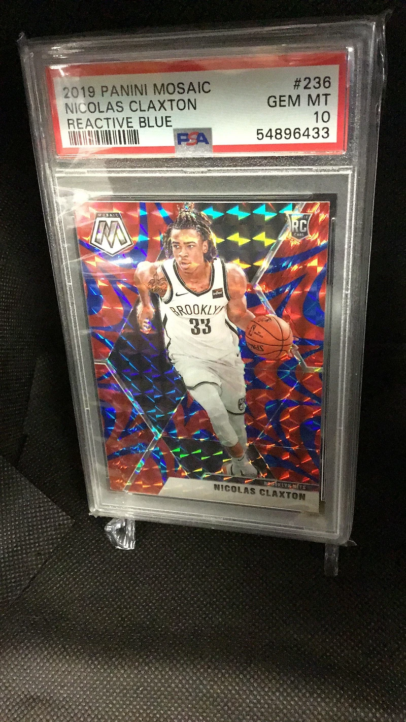 2019 Panini Mosaic 236 Nicolas Claxton Reactive Blue PSA 10