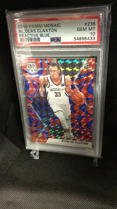 2019 Panini Mosaic 236 Nicolas Claxton Reactive Blue PSA 10