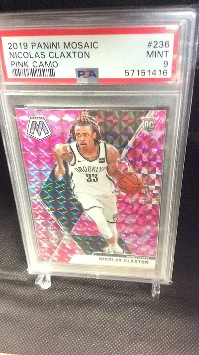 2019 Panini Mosaic 236 Nicolas Claxton Pink Camo PSA 9