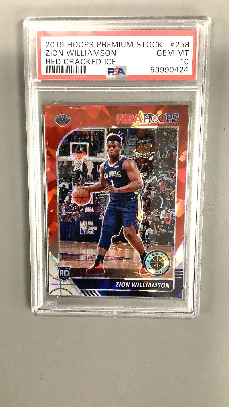 2019 Panini Hoops Premium Stock 258 Zion Williamson Red Cracked Ice PSA 10