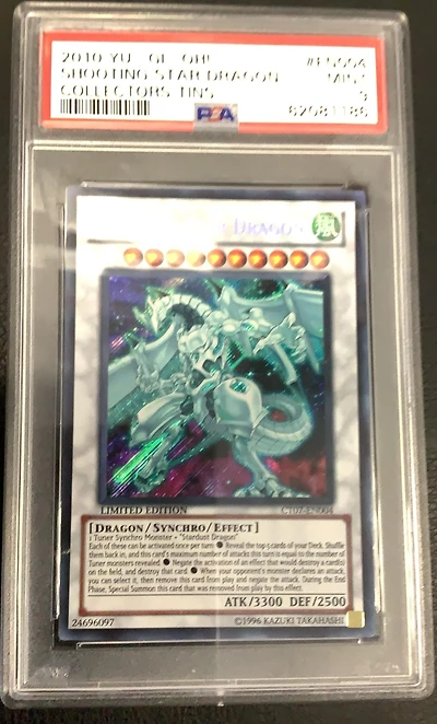 2010 Yu-gi-oh! Collectors Tins En004 Shooting Star Dragon PSA 9