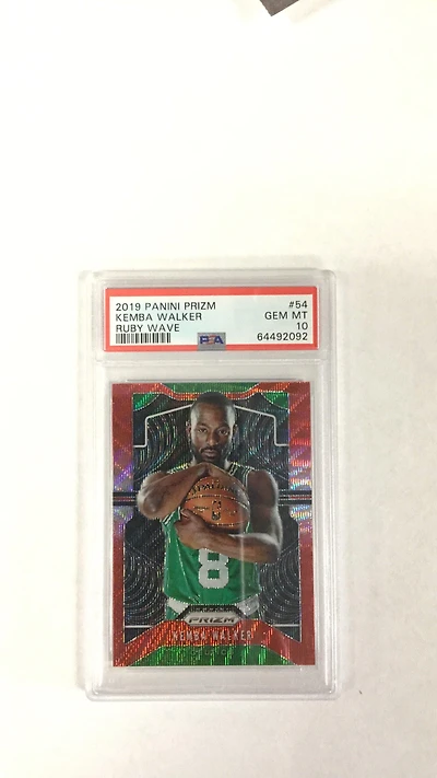 2019 Panini Prizm 54 Kemba Walker Ruby Wave PSA 10