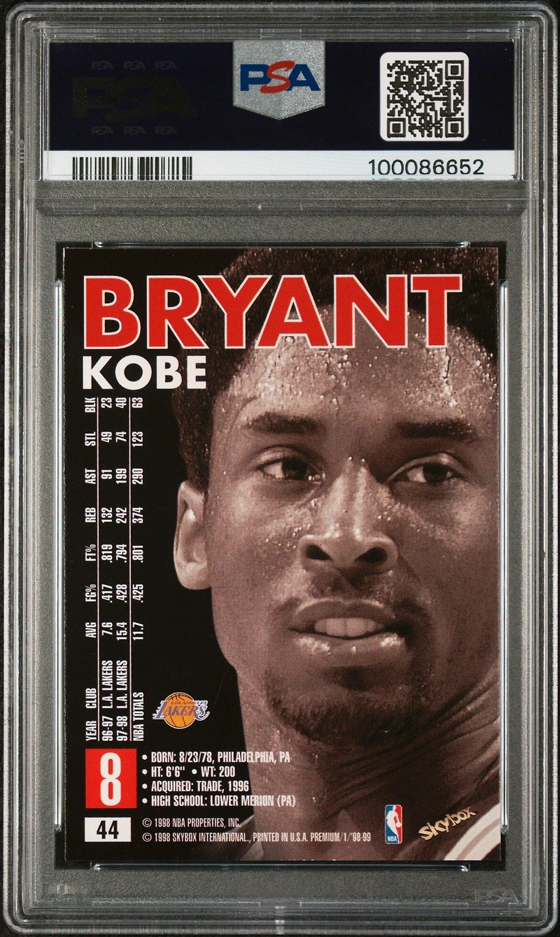 1998 Skybox Premium 44 Kobe Bryant PSA 9