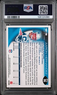 2010 Topps 96 Aaron Hernandez PSA