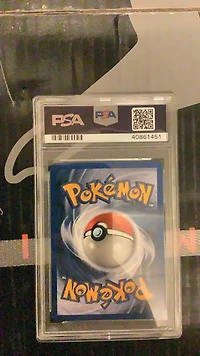 2000 Pokemon Neo Genesis 1st Edition 2 Azumarill-holo PSA