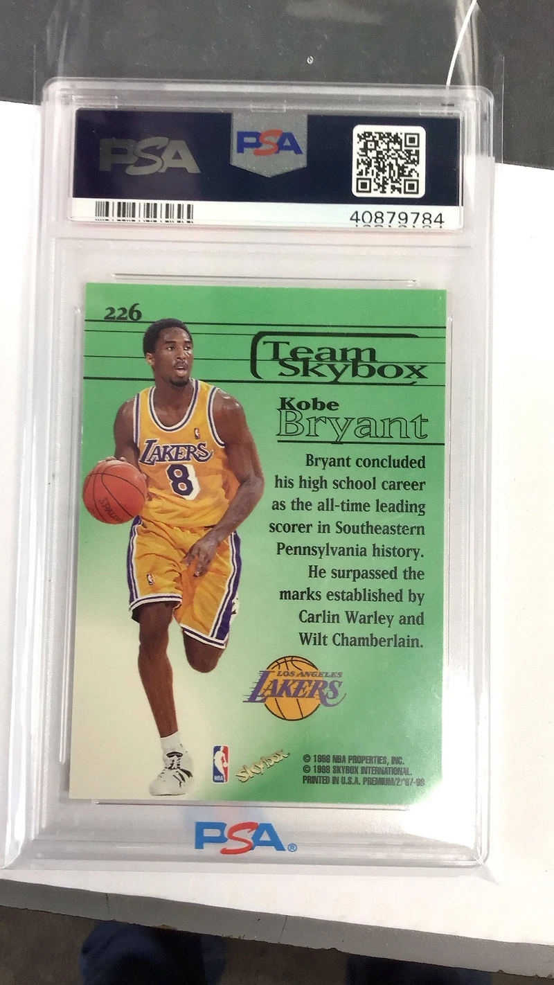 1997 Skybox Premium 226 Kobe Bryant PSA 9