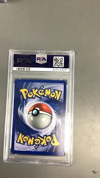 2000 Pokemon Neo Genesis 19 Metal Energy-holo PSA 8
