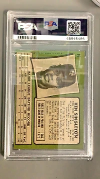 1971 Topps 16 Ken Singleton PSA 8