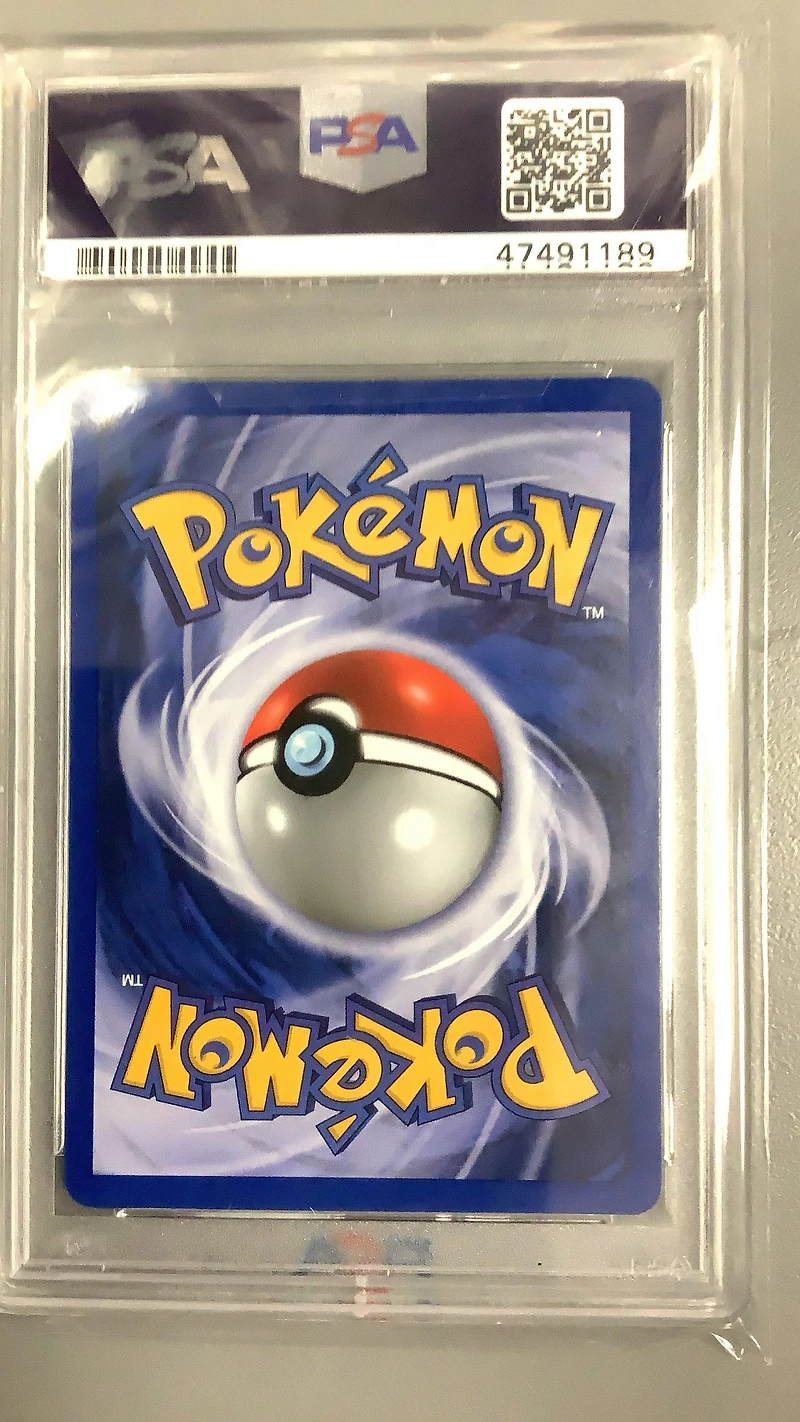 2000 Pokemon Neo Genesis 1st Edition 1 Ampharos-holo PSA 9