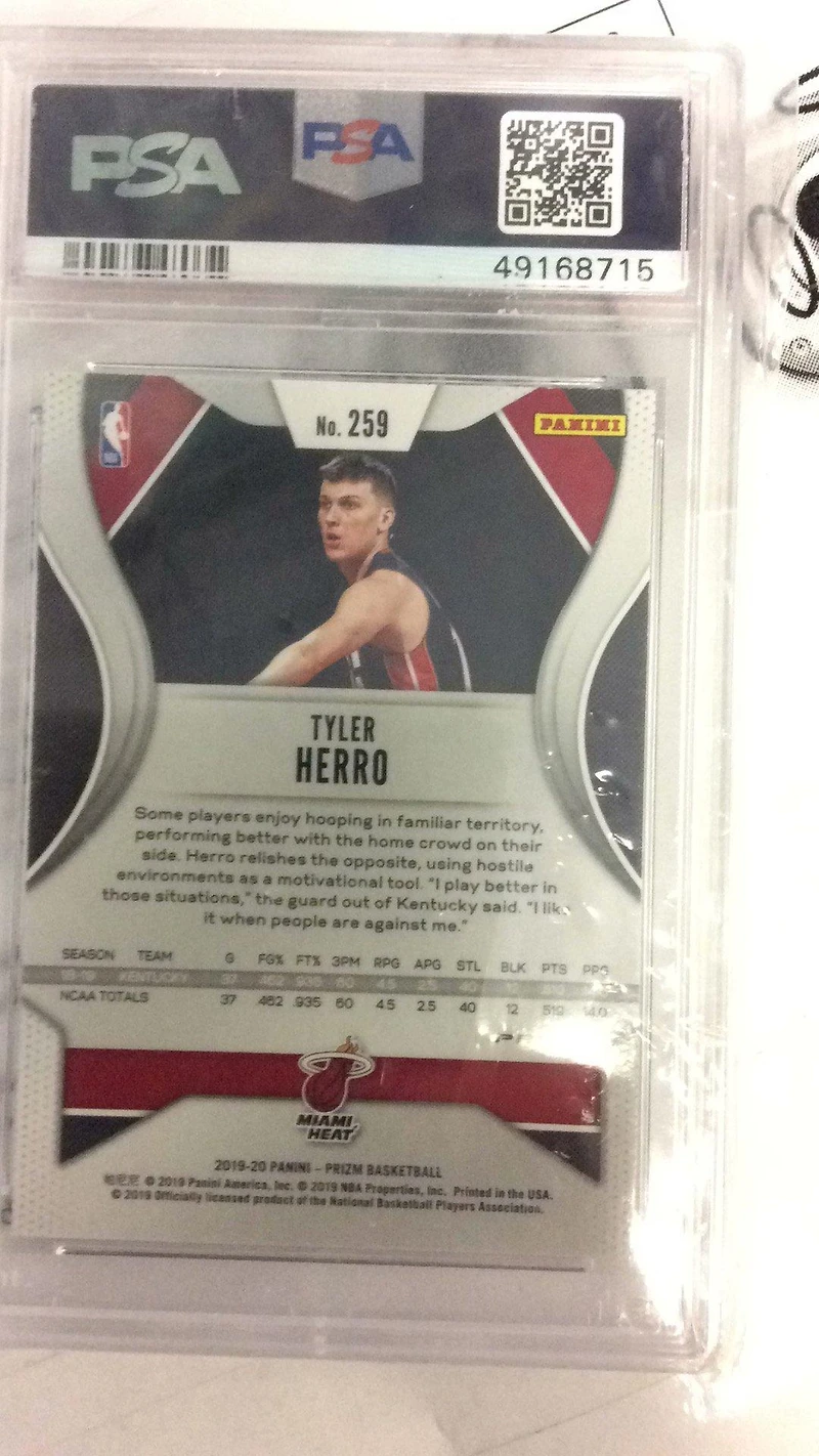 2019 Panini Prizm 259 Tyler Herro Red/white/blue Prizm PSA 10
