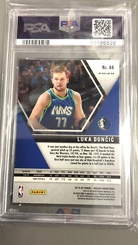 2019 Panini Mosaic 44 Luka Doncic Pink Camo PSA 10