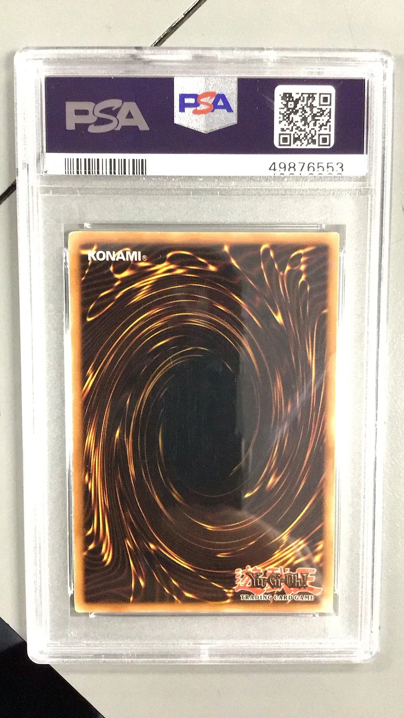 2002 Yu-gi-oh! Starter Deck: Yugi 006 Dark Magician PSA