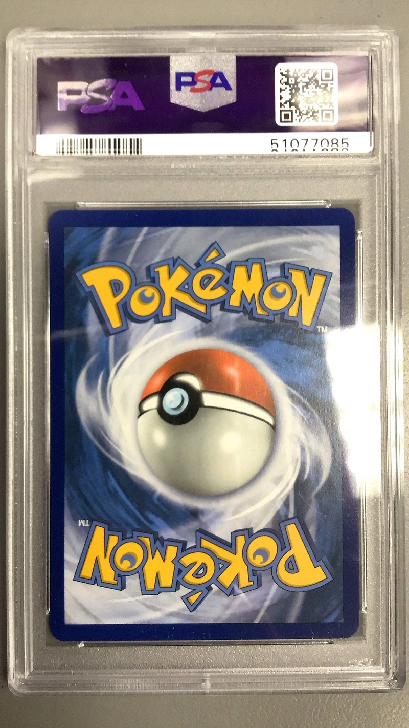 2020 Pokemon Sword & Shield Fa/snorlax Vmax PSA