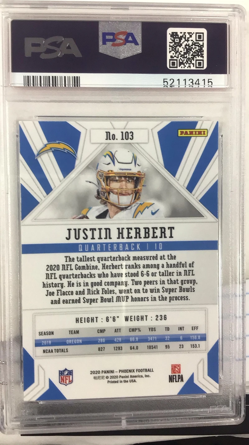 2020 Panini Phoenix 103 Justin Herbert Fire Burst PSA