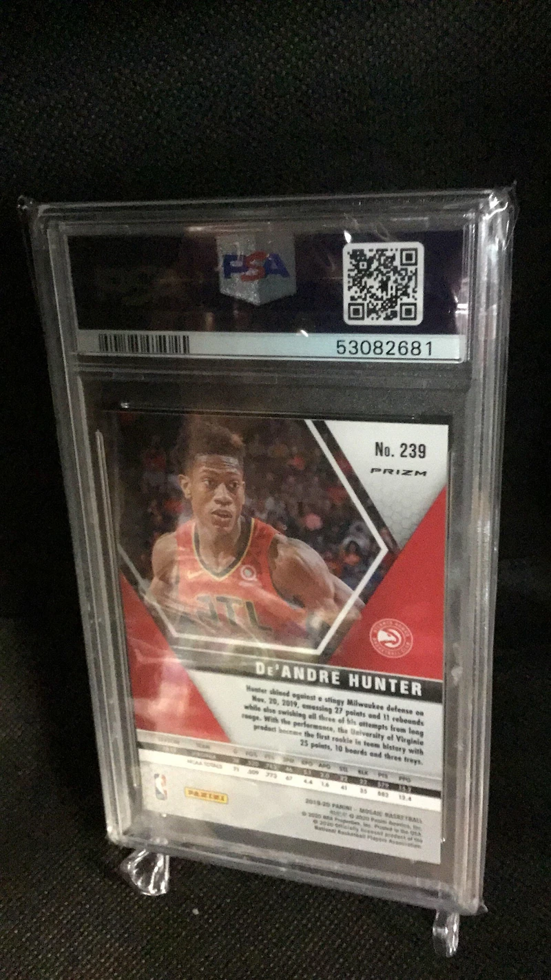 2019 Panini Mosaic 239 De'andre Hunter Silver Prizm PSA 9