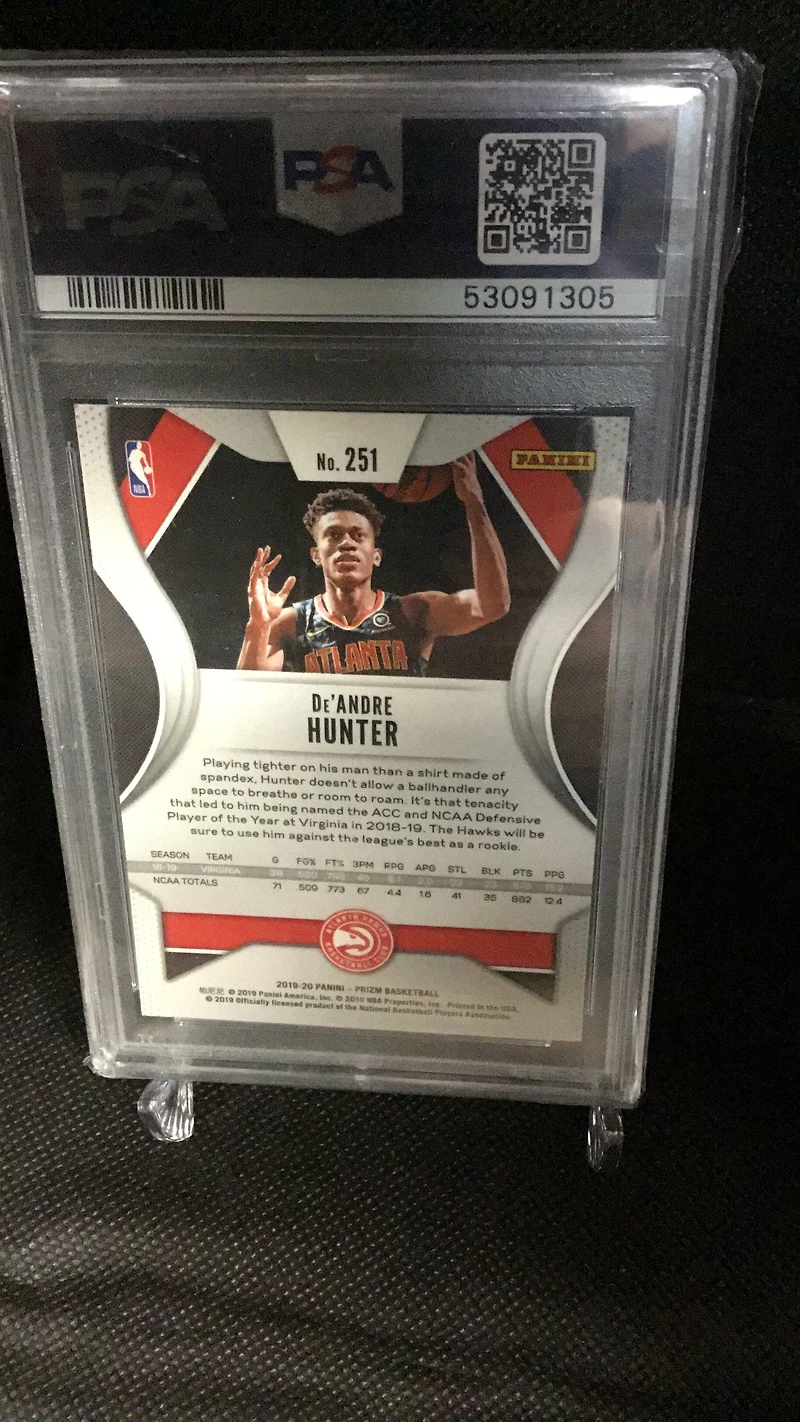 2019 Panini Prizm 251 De'andre Hunter PSA 9