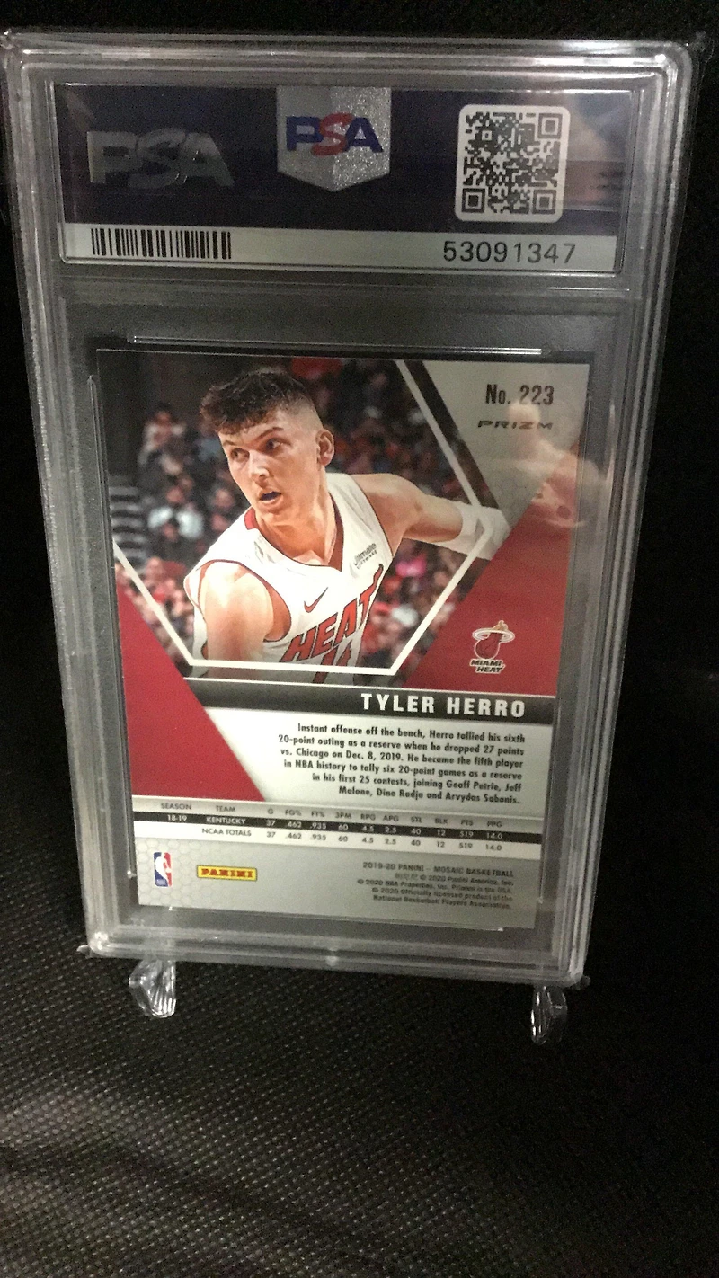 2019 Panini Mosaic Tyler Herro Green Mosaic PSA 9