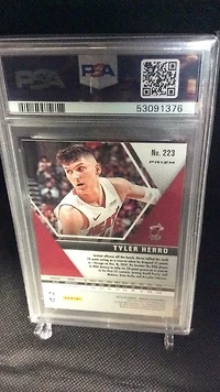 2019 Panini Mosaic 223 Tyler Herro Reactive Orange PSA 9