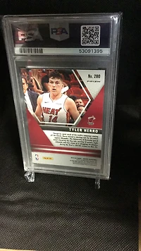2019 Panini Mosaic 280 Tyler Herro Reactive Blue PSA