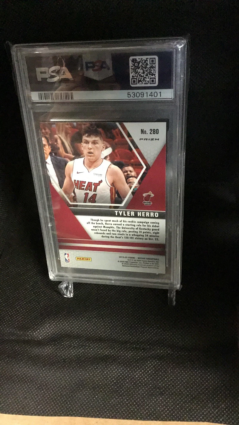 2019 Panini Mosaic 280 Tyler Herro Red Mosaic PSA 8