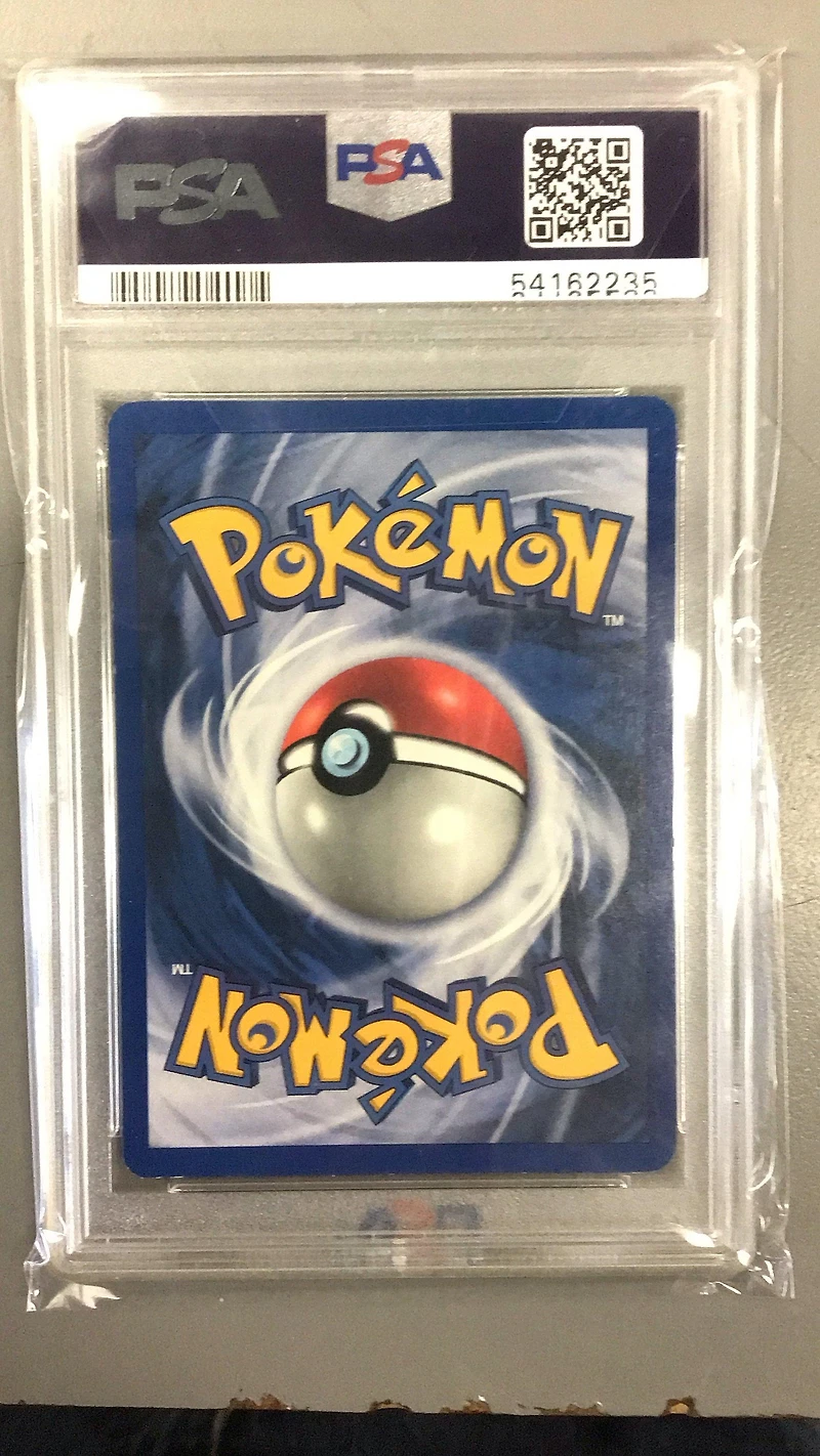 2000 Pokemon Rocket Dark Gyarados PSA