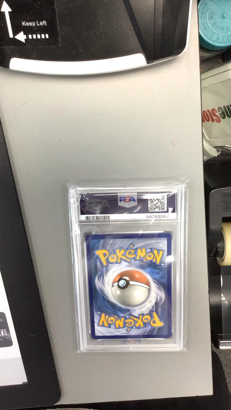 2020 Pokemon Sword & Shield Darkness Ablaze 118 Scizor V PSA 9