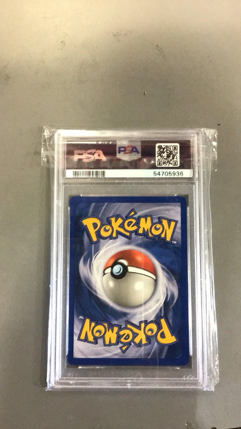 1999 Pokemon Game 69 Weedle Base Set 1999-2000 PSA 10