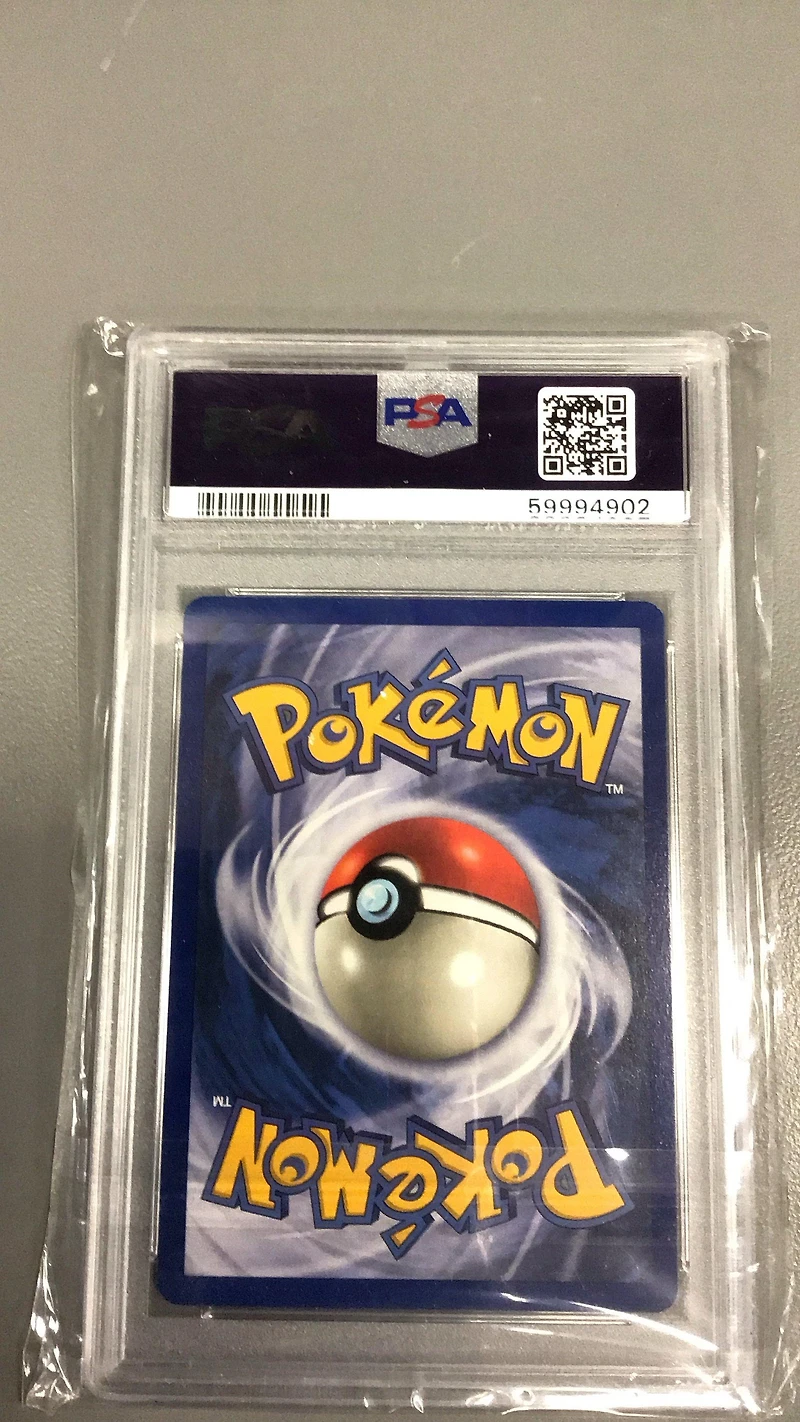 1999 Pokemon Jungle 2 Electrode-holo PSA 8
