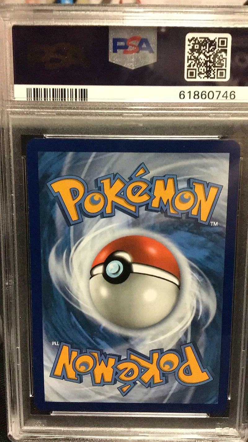 2021 Pokemon Sword & Shield Shining Fates Sv070 Silicobra-holo PSA 9