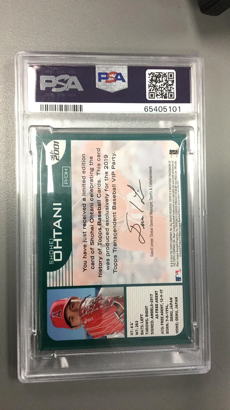 2019 Topps Transcendent Vip Party Shohei Ohtani Through The Years 2001 Shohei Ohtani PSA 8