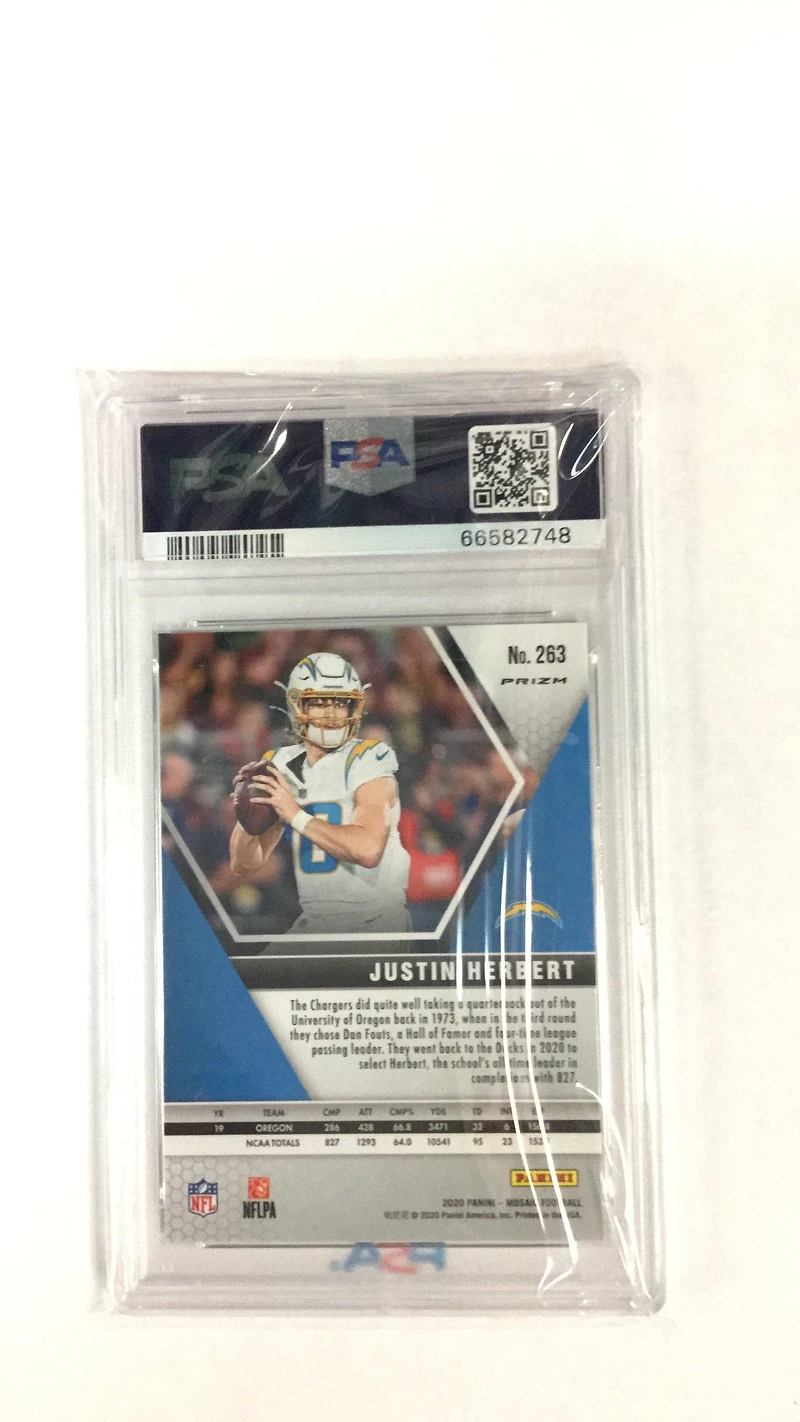 2020 Panini Mosaic 263 Justin Herbert Green Mosaic PSA 9