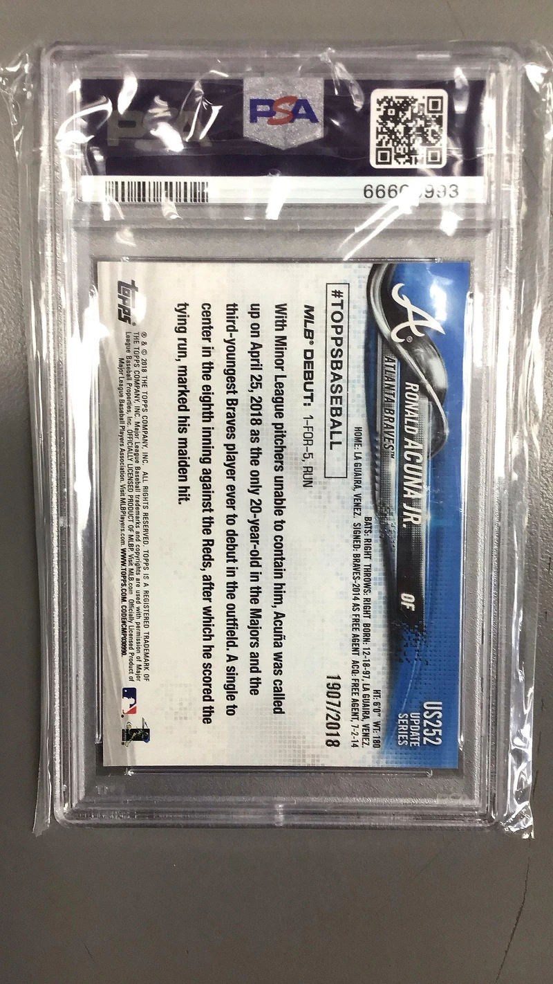 2018 Topps Update Us252 Ronald Acuna Jr. PSA 10