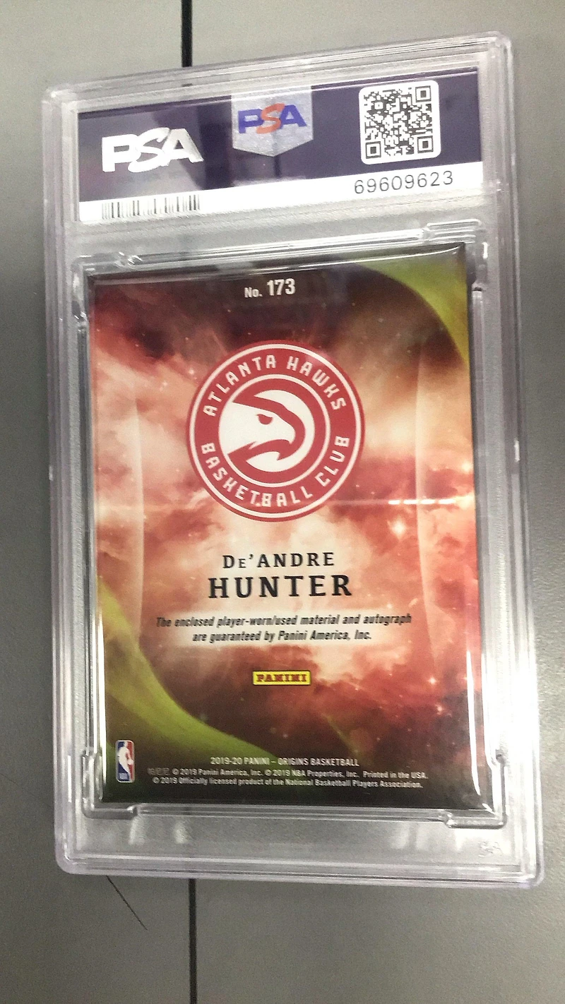 2019 Panini Origins 173 De'andre Hunter Jersey Autograph PSA 8