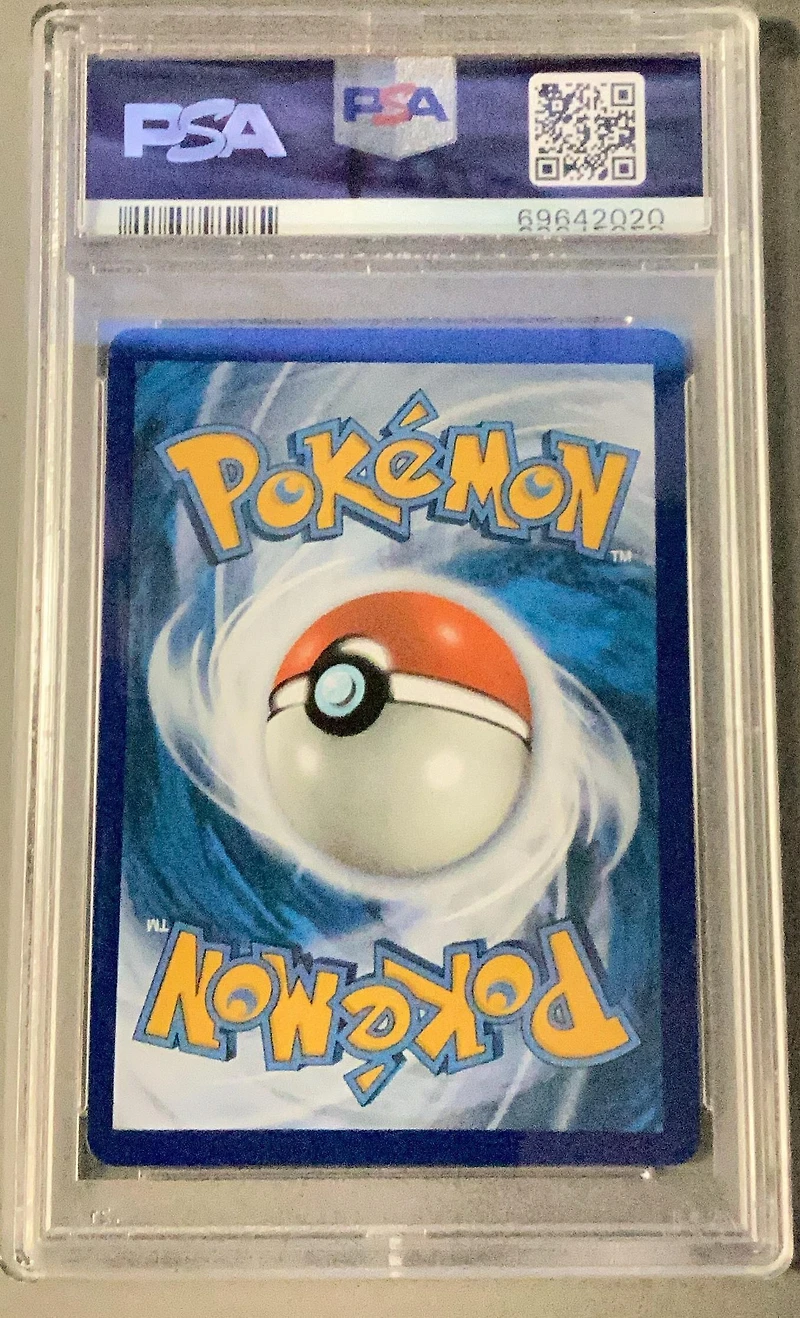 2022 Pokemon Sword & Shield Lost Origin Full Art/giratina V PSA