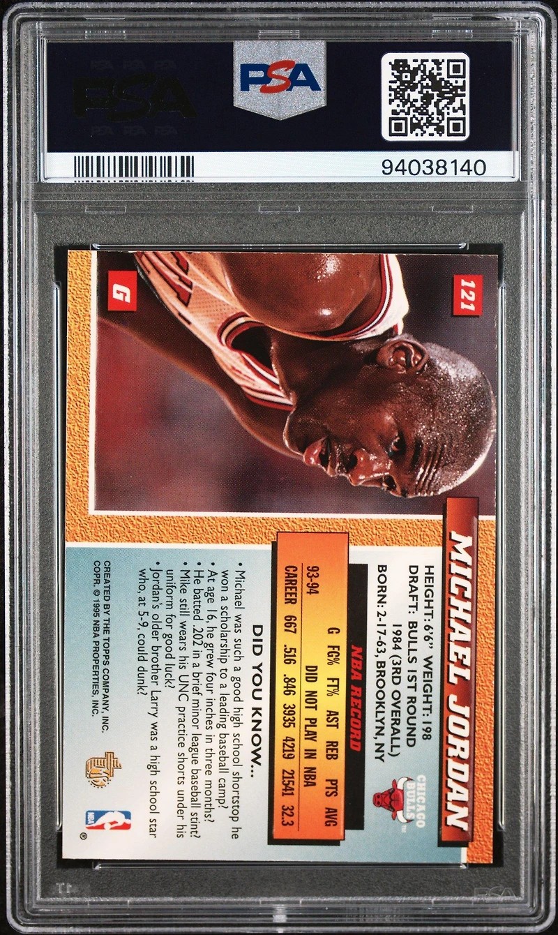 1994 Topps Embossed 121 Michael Jordan Golden Idols PSA 8
