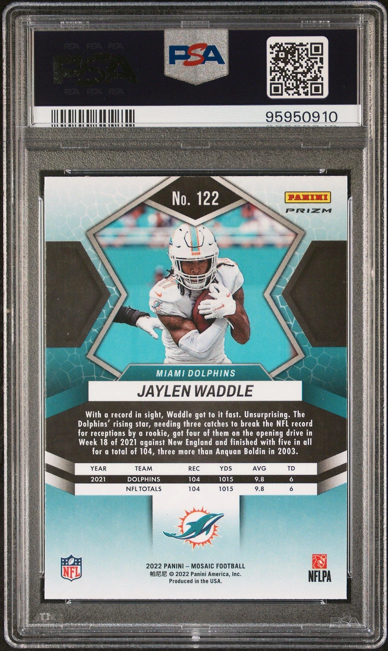 2022 Panini Mosaic 122 Jaylen Waddle Camo Pink PSA 10