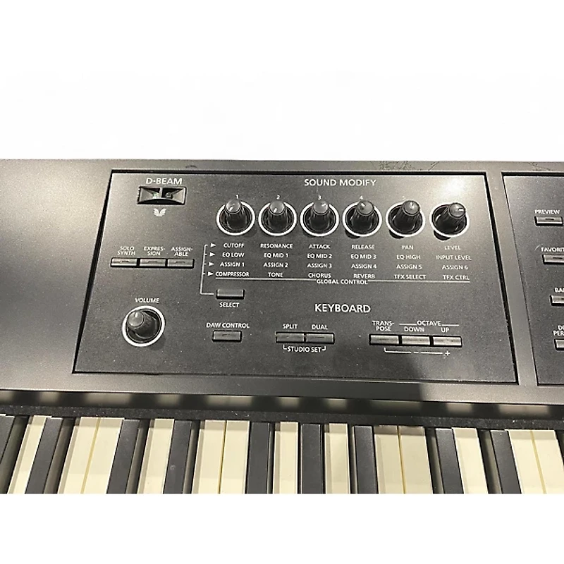 Used Roland FA08 Keyboard Workstation