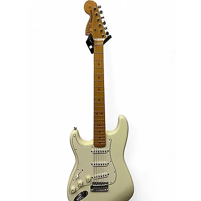 Vintage 1997 Fender Hendrix Tribute Stratocaster Vintage White Solid Body Electric Guitar