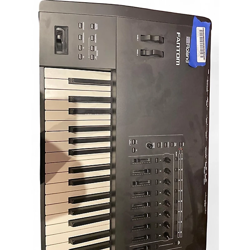Used Roland Fantom 8 Keyboard Workstation