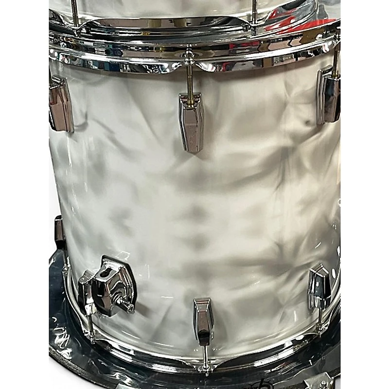 Used Yamaha 4 Piece power V Pearl White Drum Kit