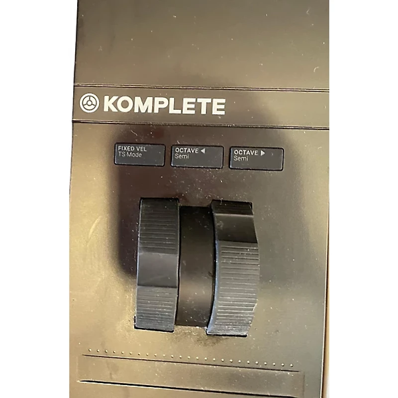 Used Native Instruments Komplete Kontrol S61 MKII MIDI Controller