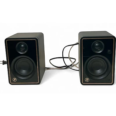 Used Mackie HR824 Pair Powered Monitor